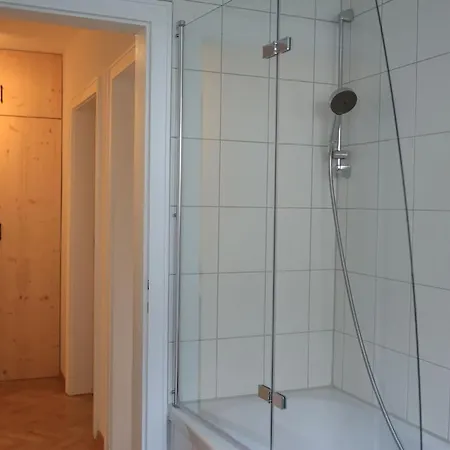 Arch Degerloch 3*